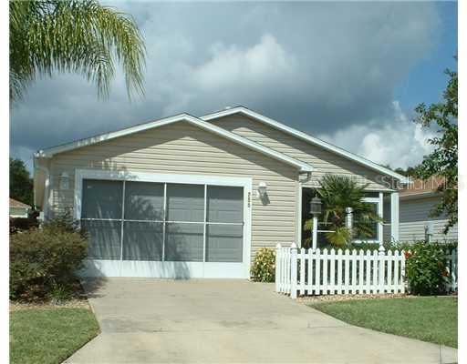 786 Blake Ln., The Villages, FL 32162