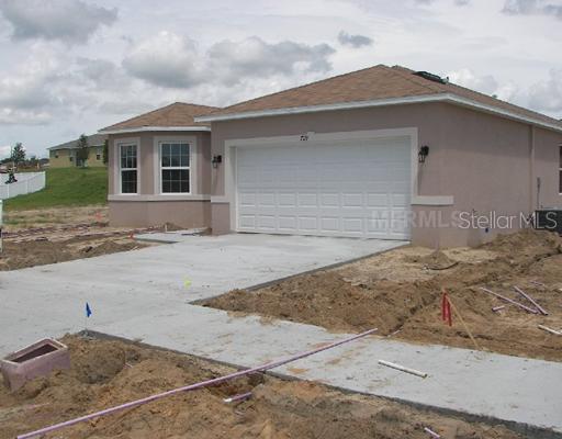 729 Lake Douglas Circle, Groveland, FL 34736