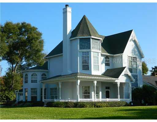 1751 Lakeshore Dr., Mount Dora, FL 32757