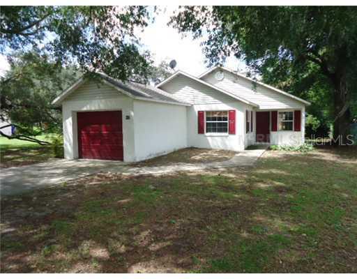 905 N Rockingham Ave., Tavares, FL 32778