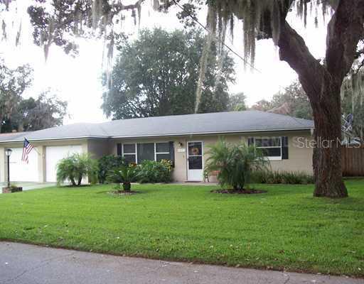 32111 Harris Rd., Tavares, FL 32778