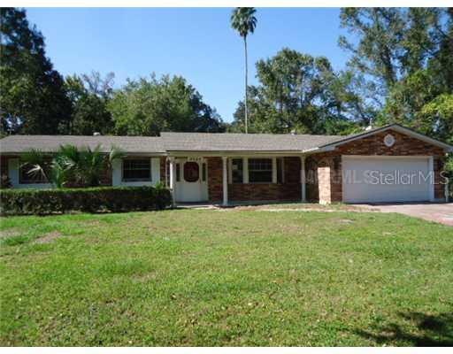 3825 Magnolia Dr., Leesburg, FL 34748