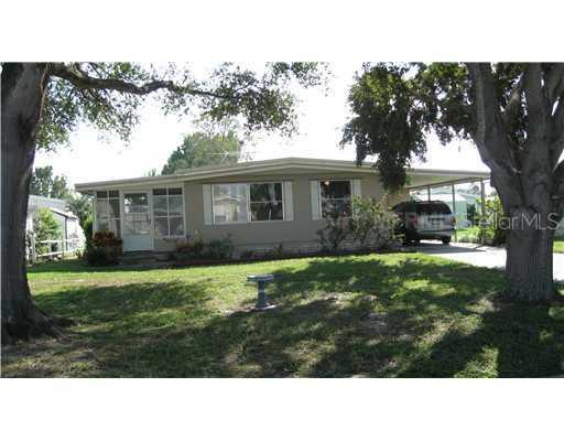 1203 Apache Cir., Tavares, FL 32778