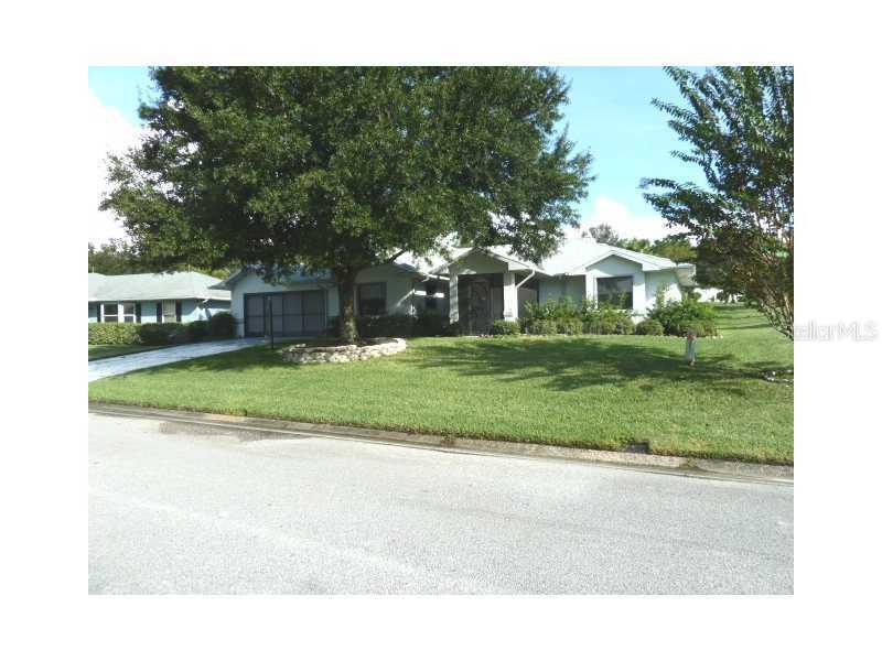 27039 Racquet Cir., Leesburg, FL 34748