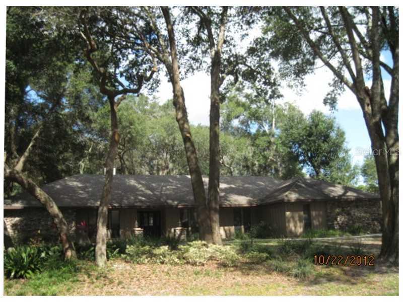 403 Sassafras Ln., Mount Dora, FL 32757
