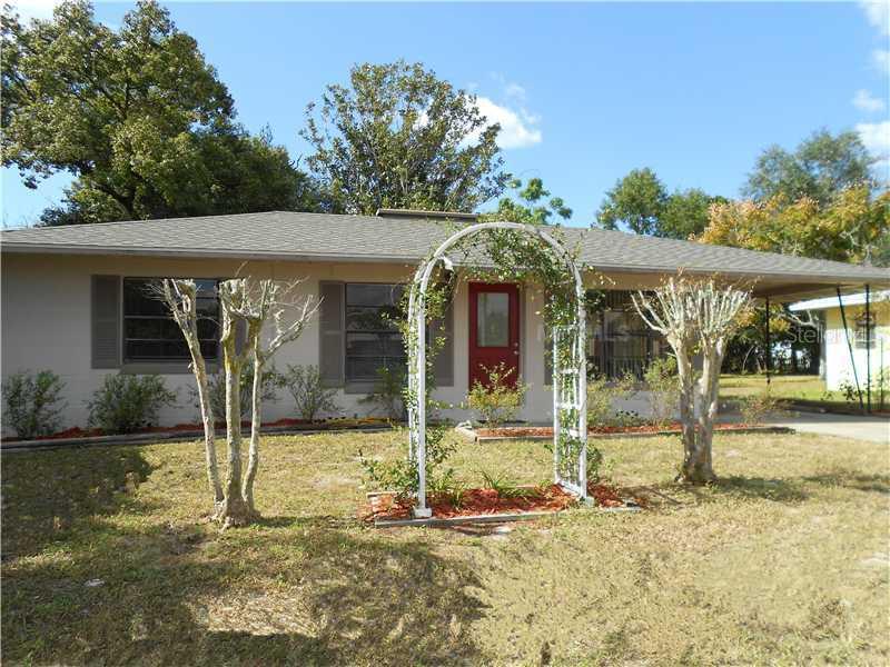 875 Marion Dr., Mount Dora, FL 32757