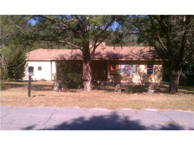 23627 Franklin Ave., Sorrento, FL 32776