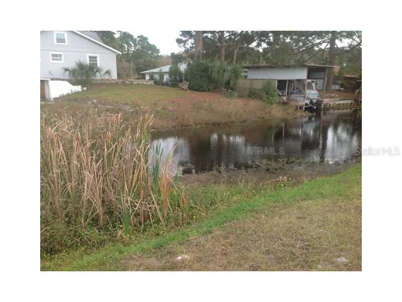 Perch Ave., Tavares, FL 32778