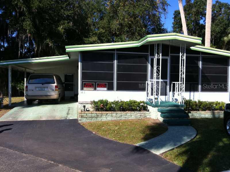 10 Cocos Plumosa Dr., Eustis, FL 32726