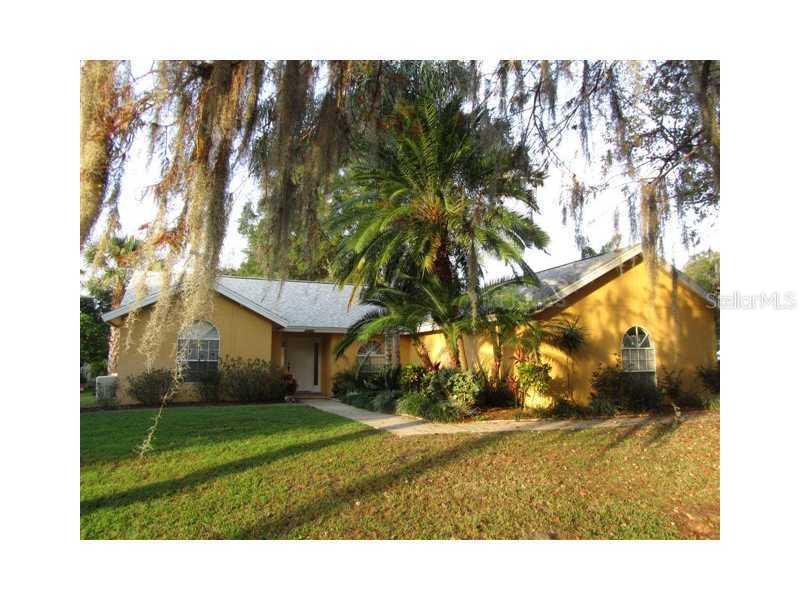 11401 Davison Ln., Tavares, FL 32778