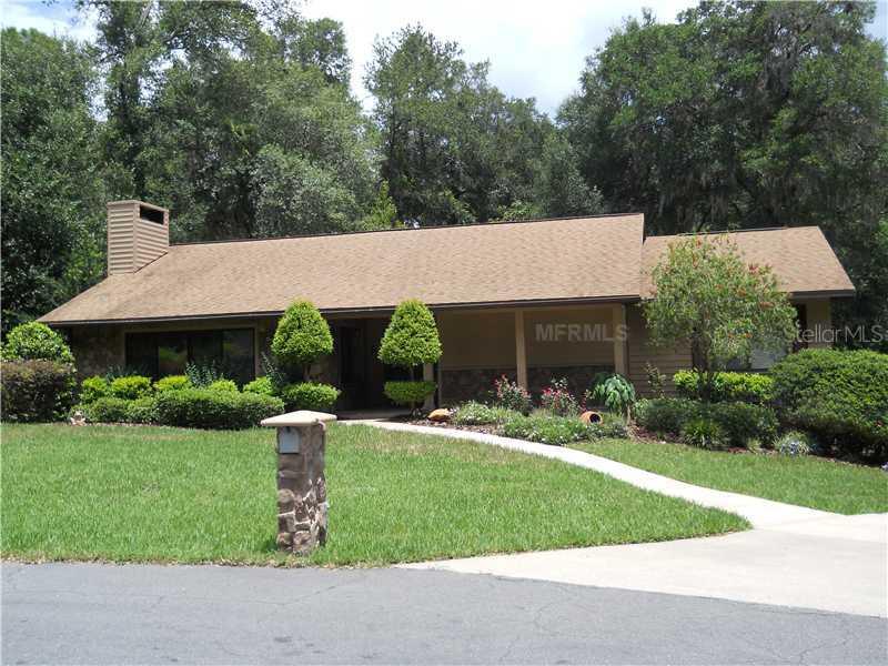 405 Sassafras Ln., Mount Dora, FL 32757