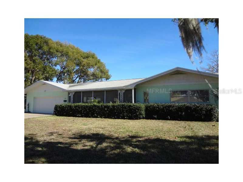 1604 Orange Ave., Tavares, FL 32778