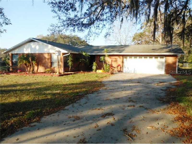 34033 Pershing Ave., Leesburg, FL 34788