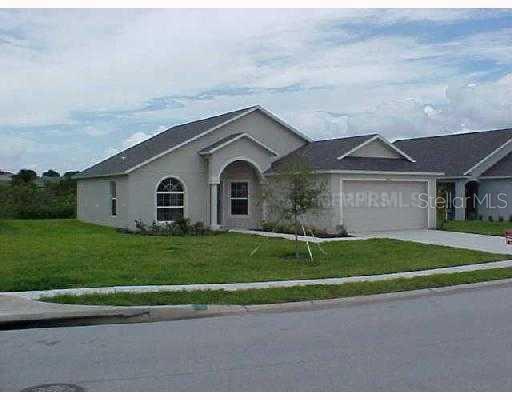 1443 Lake Villa Dr., Tavares, FL 32778