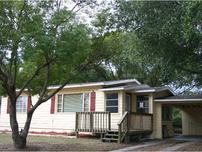 1320 Monterey Dr., Eustis, FL 32726