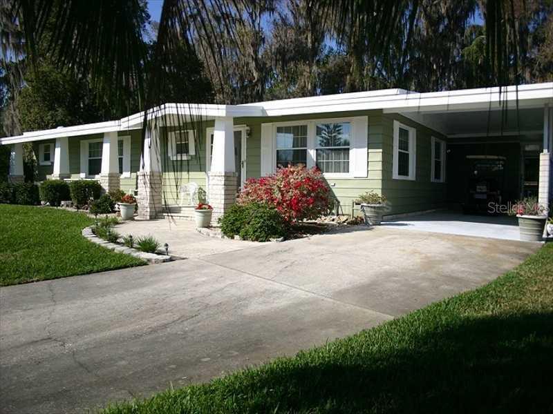 31714 Terrace Dr., Tavares, FL 32778