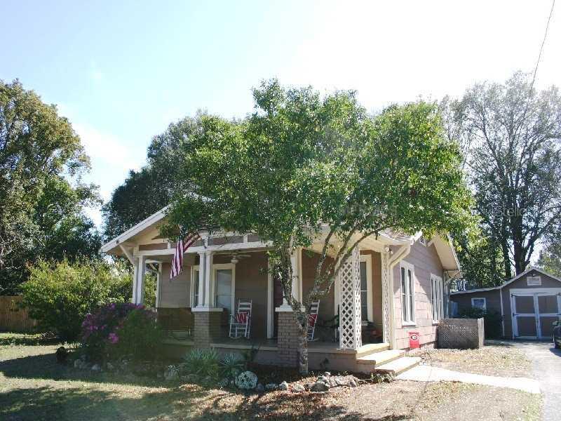 490 E Lakeview Ave., Eustis, FL 32726