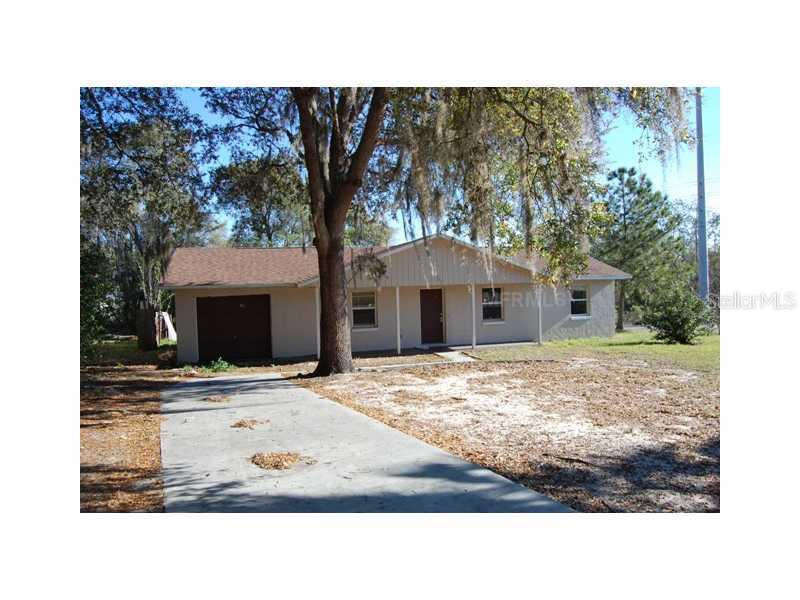 647 E Waldo St., Groveland, FL 34736