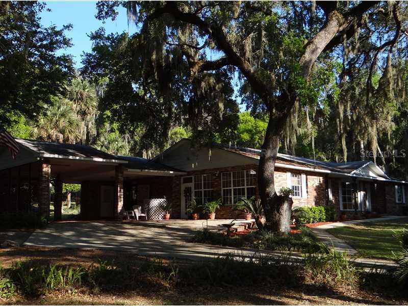 6420 Sunnyside Dr., Leesburg, FL 34748