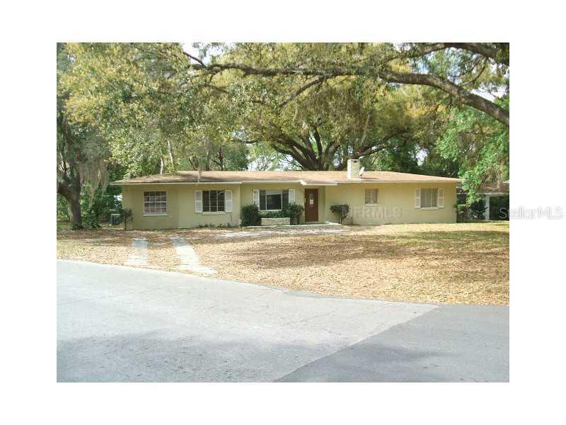 1101 Oak Dr., Leesburg, FL 34748