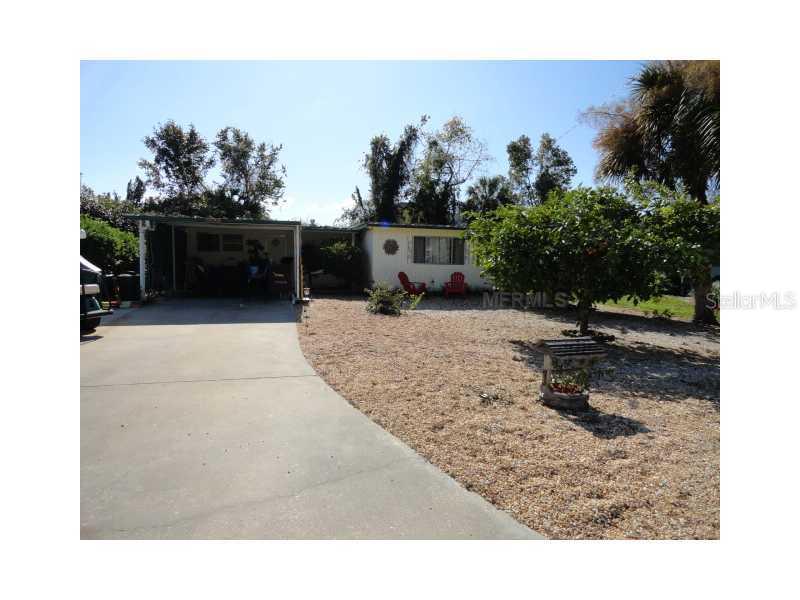 11740 Hickory Ln., Tavares, FL 32778