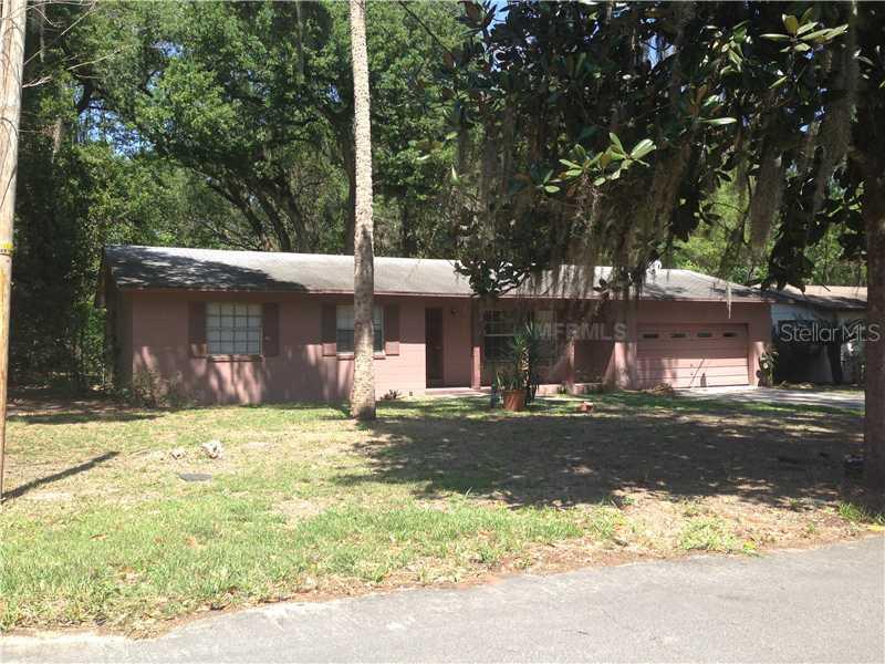 3833 Palm Dr., Leesburg, FL 34748