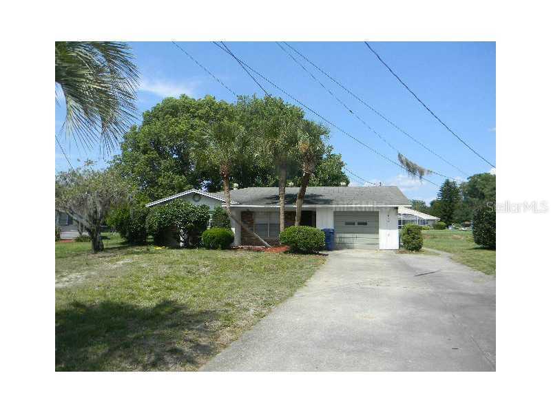 1616 Orange Ave., Tavares, FL 32778