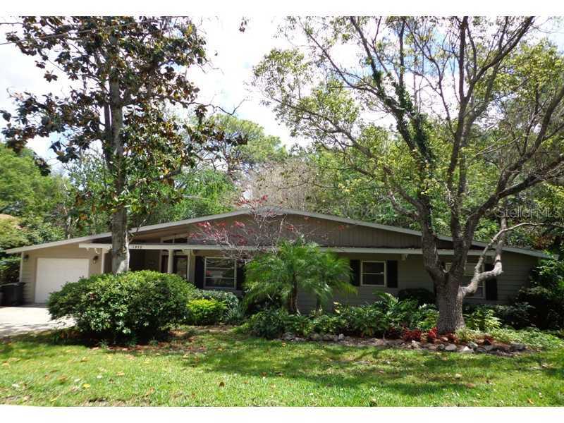 1812 Crestview Dr., Mount Dora, FL 32757