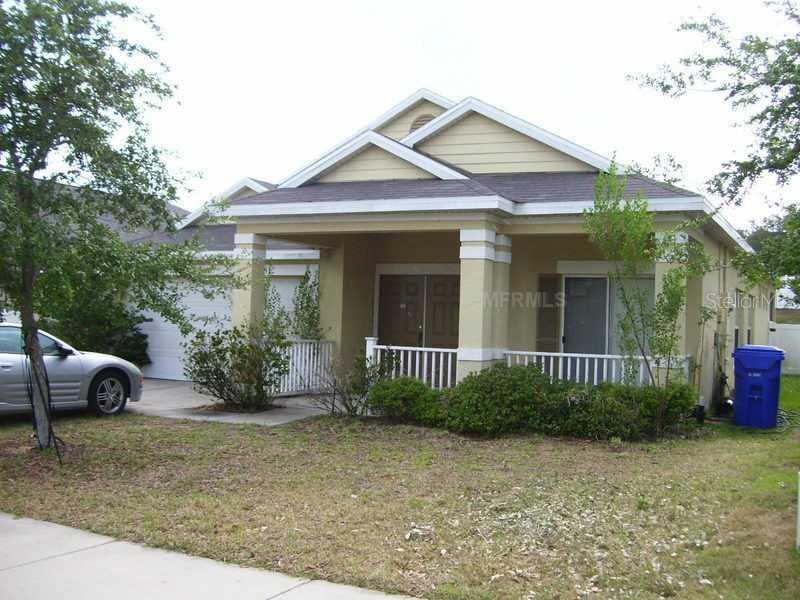 1253 Kellogg Dr., Tavares, FL 32778