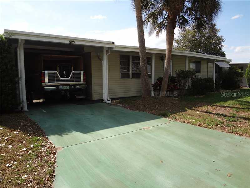 925 Southland Dr., Tavares, FL 32778