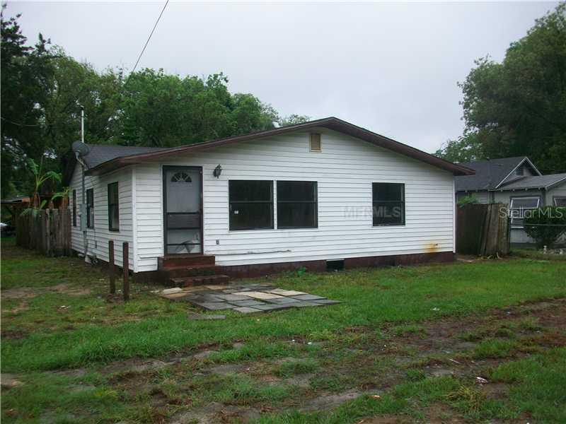 16138 2nd St., Umatilla, FL 32784