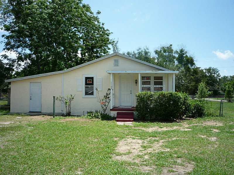 1104 North Ave., Tavares, FL 32778