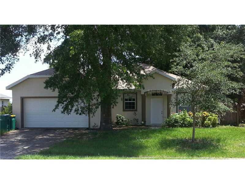 326 Bluff Pass Dr., Eustis, FL 32726
