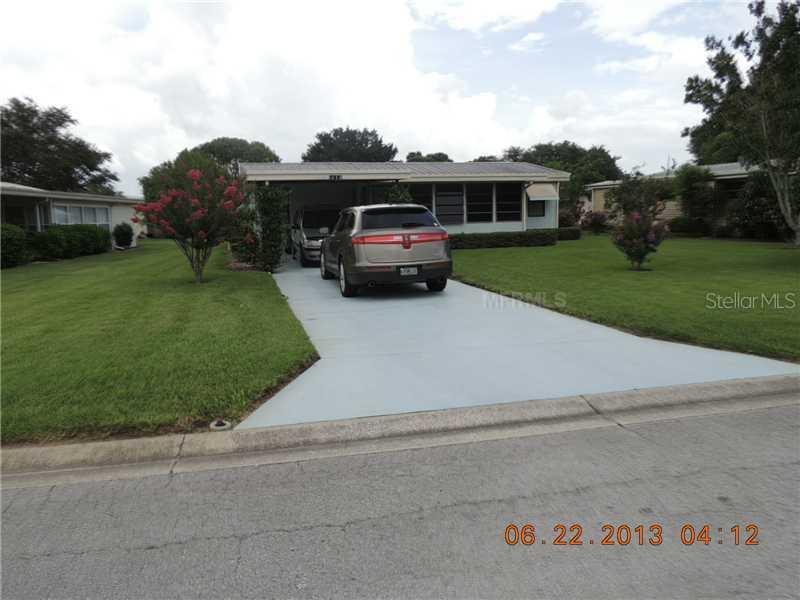 1438 Apache Cir., Tavares, FL 32778