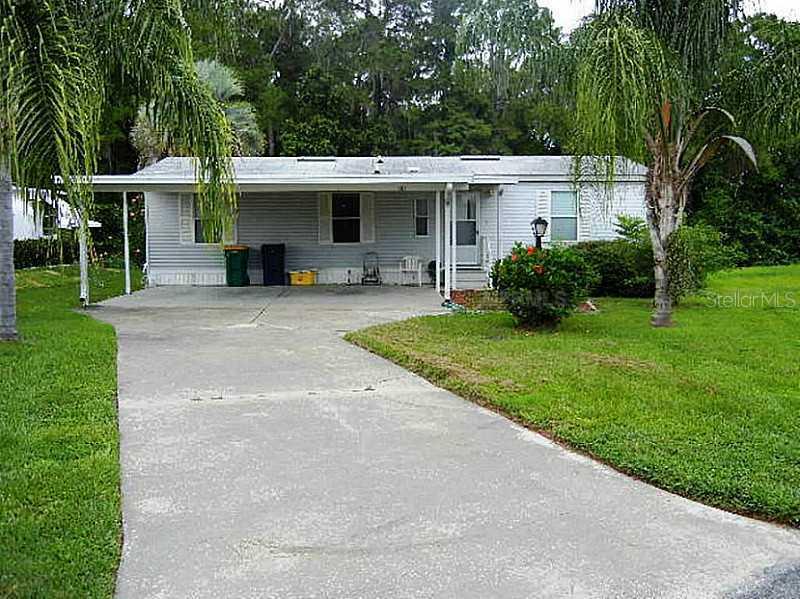 1301 W Basin St., Tavares, FL 32778