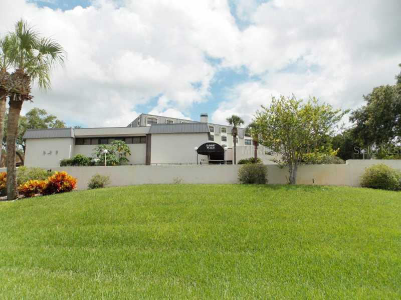 501 W Old Us Highway 441 #C-305, Mount Dora, FL 32757