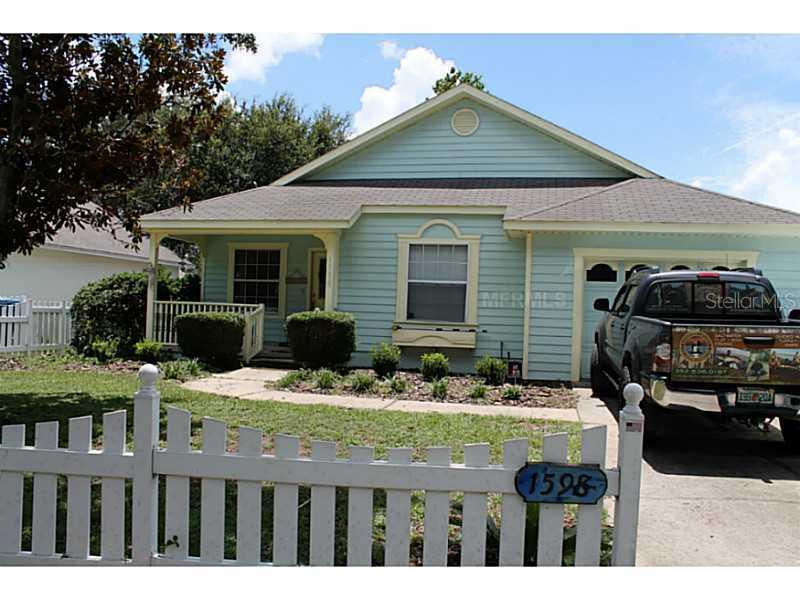 1598 Laurel Way, Tavares, FL 32778