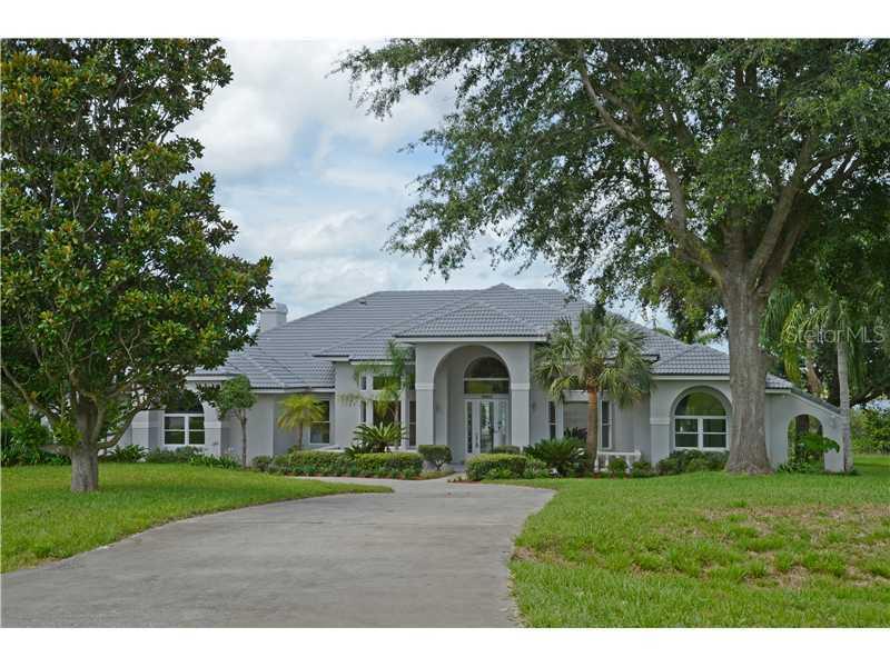 16802 Royal Palm Dr., Groveland, FL 34736