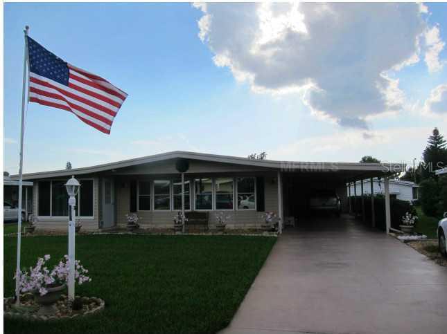 1433 Apache Cir., Tavares, FL 32778