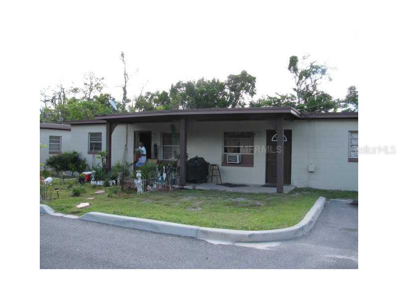 1086 Hibiscus Ct., Tavares, FL 32778