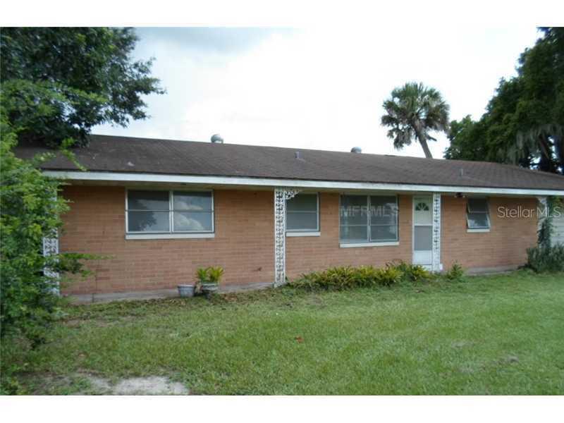 1420 Lake Dora Dr., Tavares, FL 32778