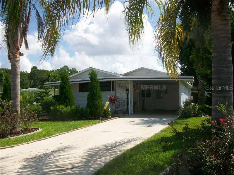 31650 Kelly Cir., Tavares, FL 32778