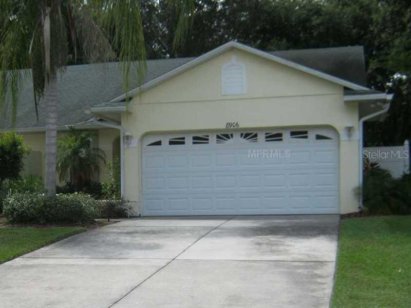 8906 Courtyard Ln., Groveland, FL 34736