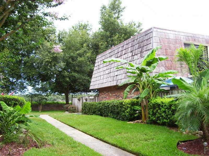 2943 Poplar Ave., Leesburg, FL 34748