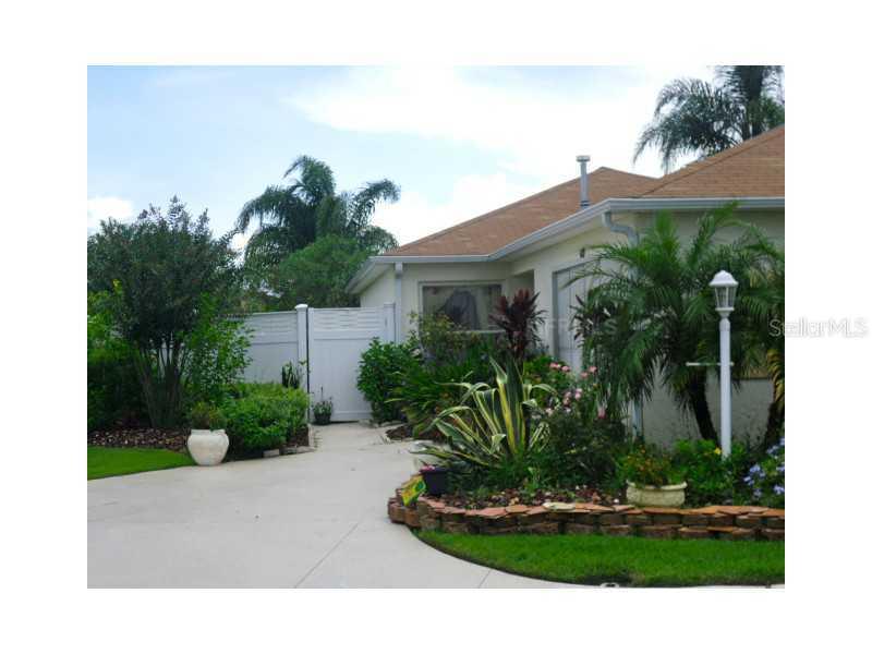 439 Carlisle Ct., The Villages, FL 32162