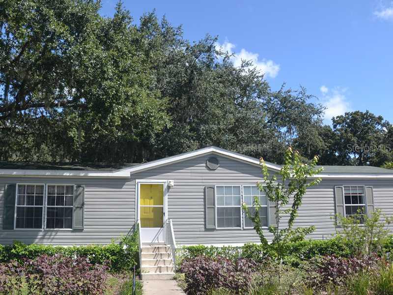 25121 Buttonwood Dr., Astatula, FL 34705