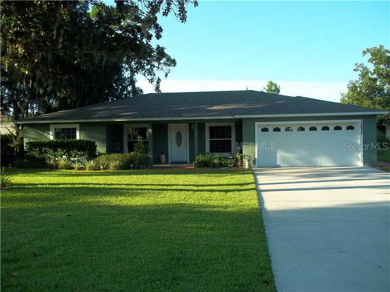 10837 Margaret Dr., Tavares, FL 32778