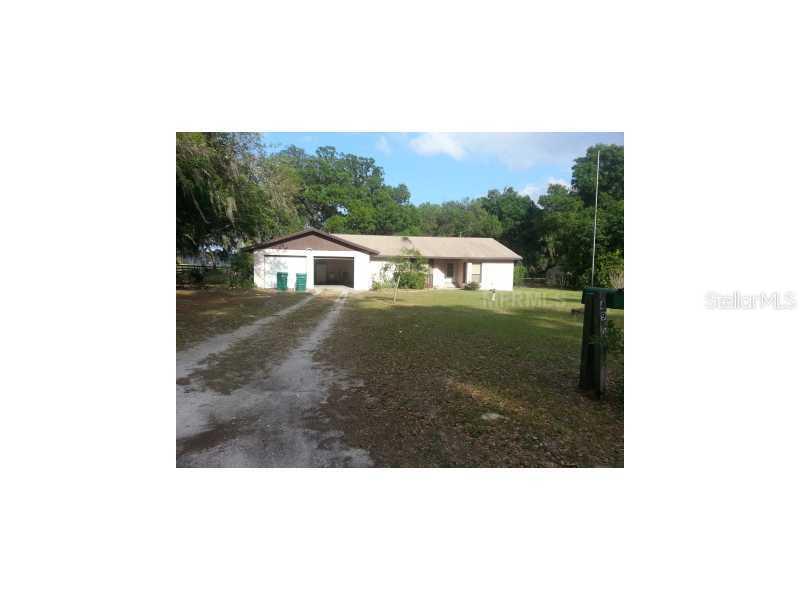 490 S Saint Clair St., Wildwood, FL 34785