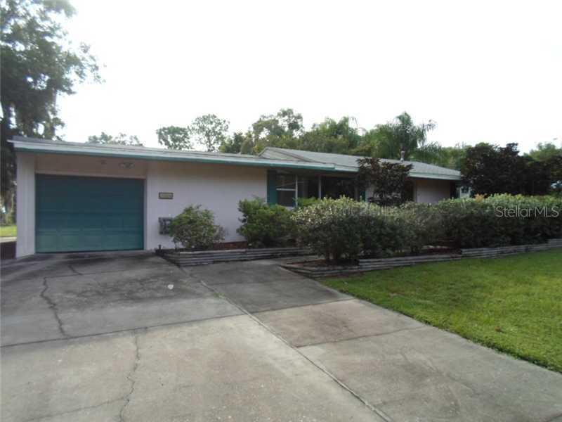 1426 Normandy Dr., Mount Dora, FL 32757