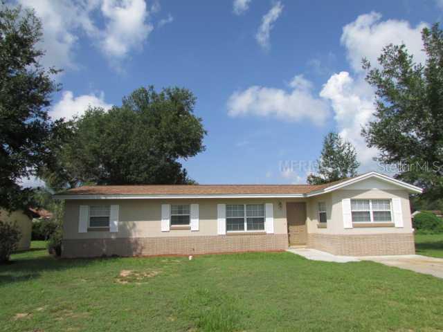 1208 Monterey Dr., Eustis, FL 32726